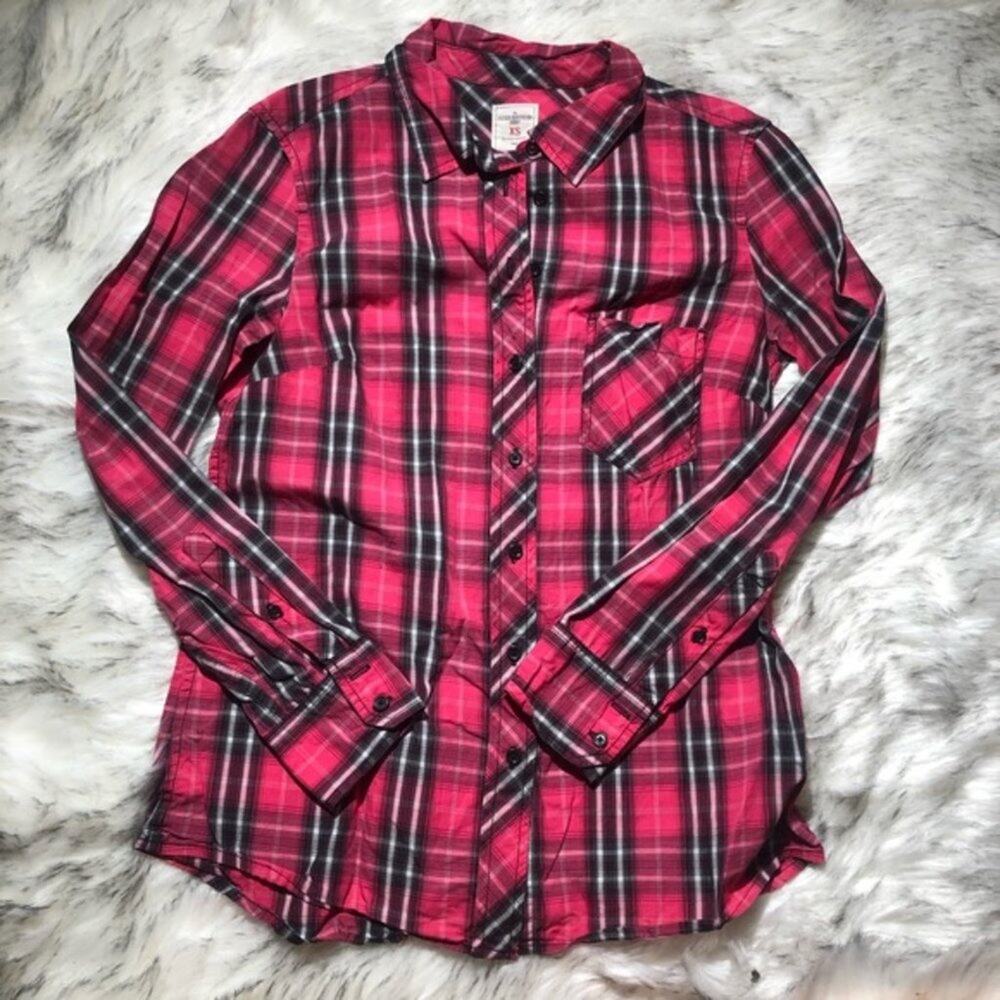 Gap Pink and Black Plaid Boyfriend Button Down Shirt - Picture 2 of 6